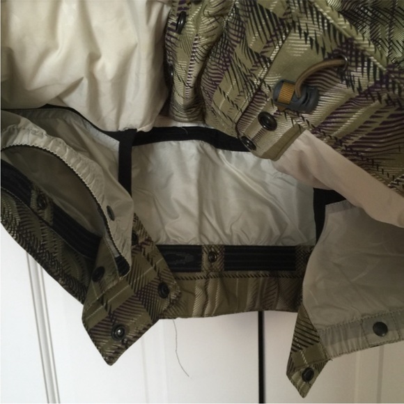 Oakley Park Brigade Ski/Snowboard Jacket - Picture 4 of 4